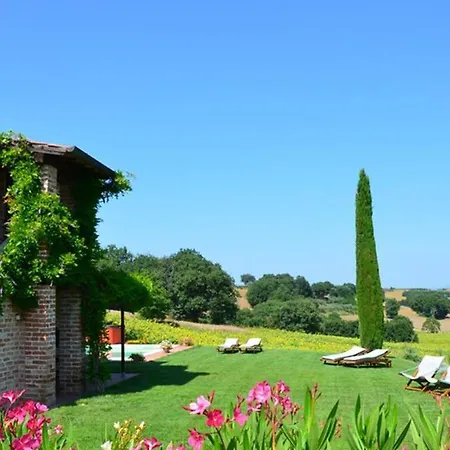 Casetta Selvella 4&1, Emma Villa